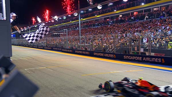 BILLETTER TIL SINGAPORES GRAND PRIX